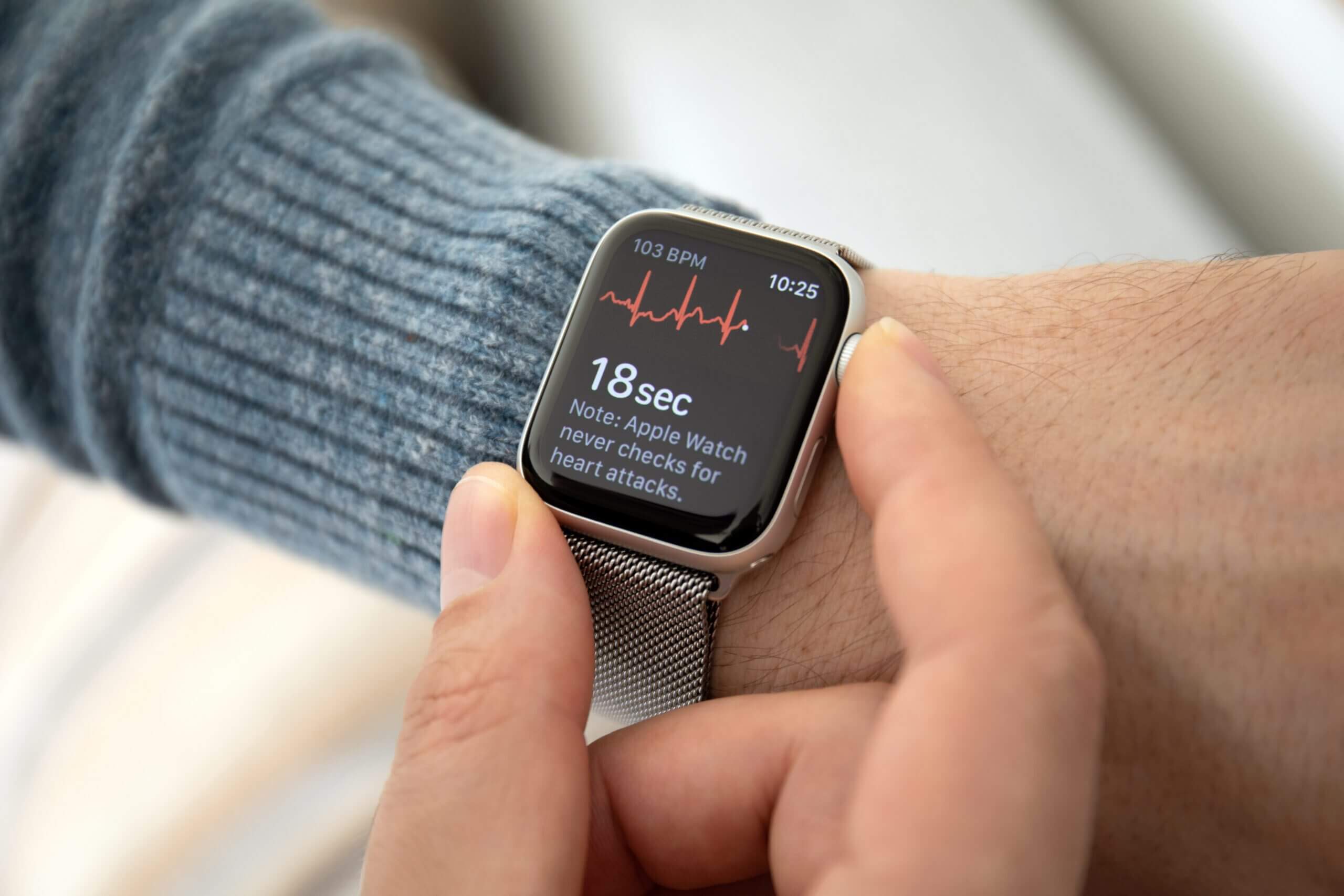 Apple Watch と AFib: 精度、機能、ヒント